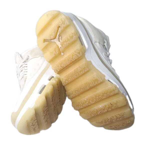 Nike Jordan Air Mae Shoes Women's size 6.5 Sneakers Sail~White CT4539-100 - Picture 8 of 9